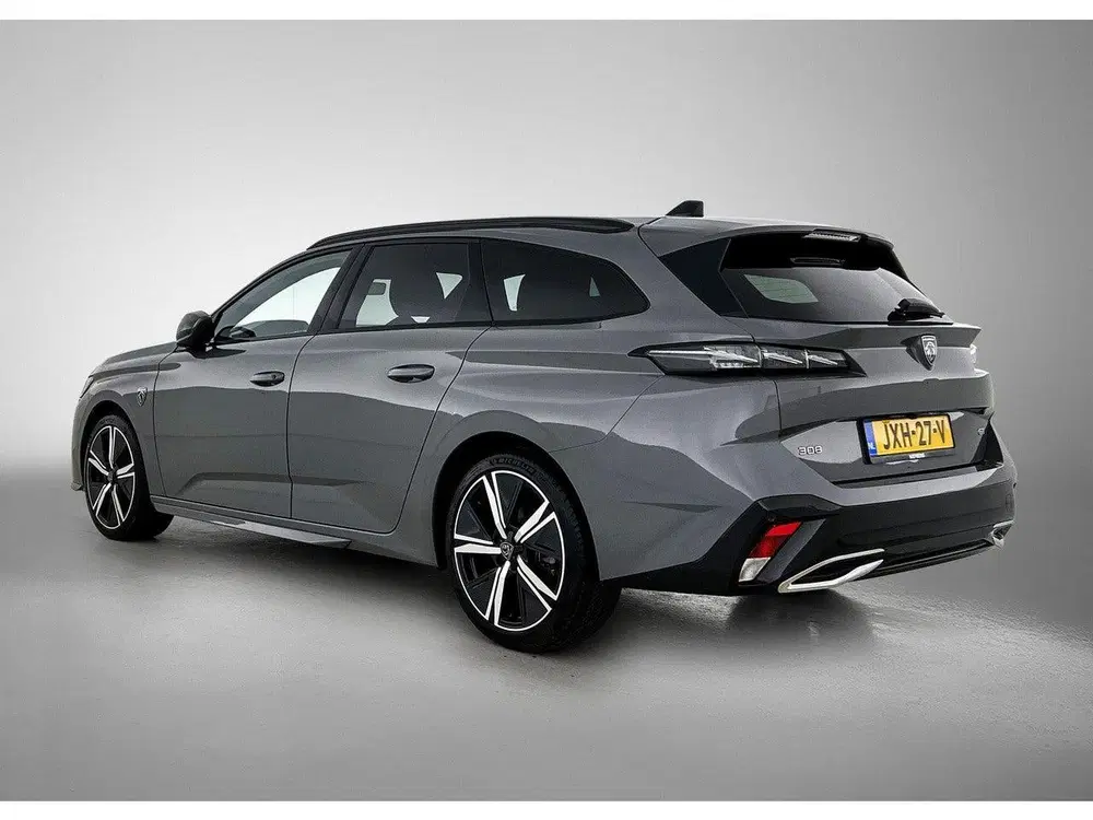 Peugeot 308 SW GT 130pk Automaat uit 2024, foto 3