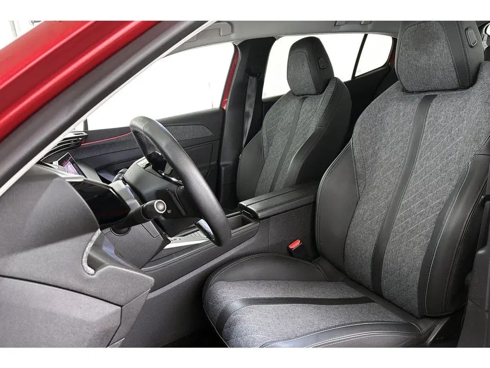 Peugeot 408 1.2 PureTech Allure Pack 130 EAT8 Stoelver uit 2023, foto 6