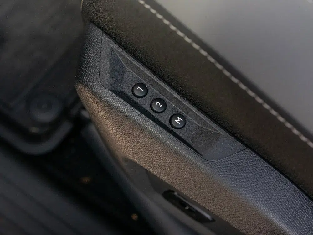 Jeep Compass 1.2 e-Hybrid First Edition uit 2026, foto 11