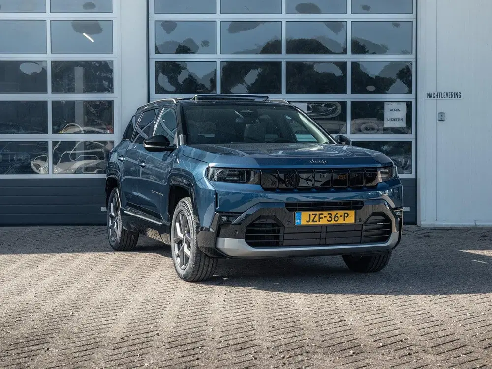 Jeep Compass 1.2 e-Hybrid First Edition uit 2026, foto 3
