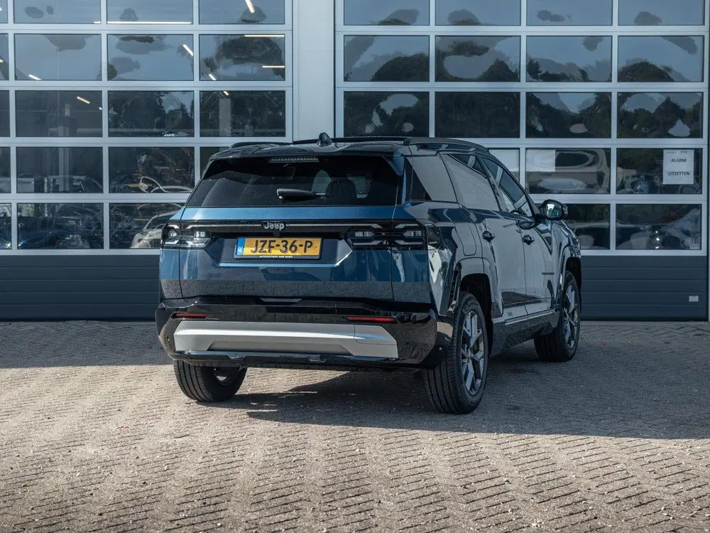 Jeep Compass 1.2 e-Hybrid First Edition uit 2026, foto 5