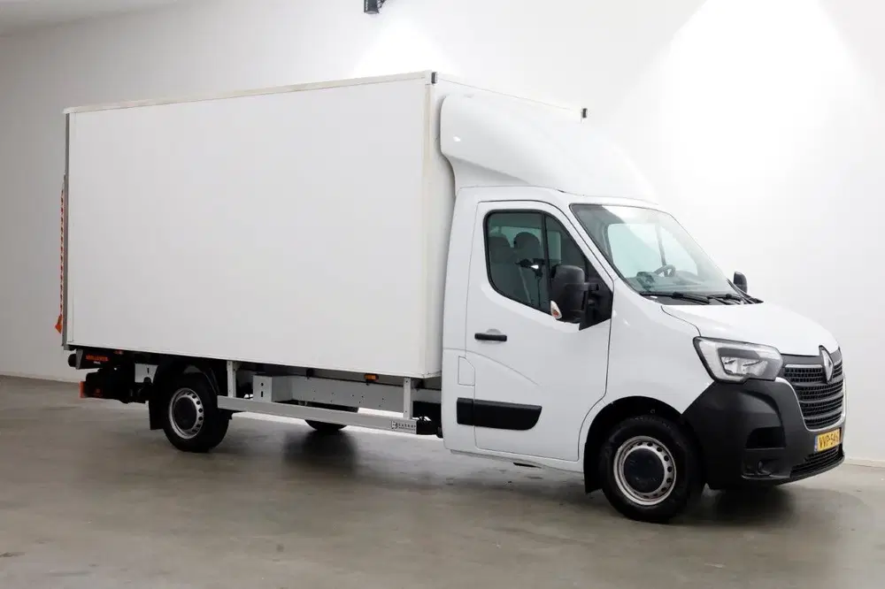 Renault Master T35 2.3 dCi 145pk Bakwagen met laadklep 11 uit 2023, foto 10