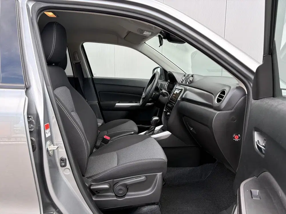 Suzuki Vitara 1.5 Full-Hybrid 116PK Automaat Select Navi uit 2025, foto 11