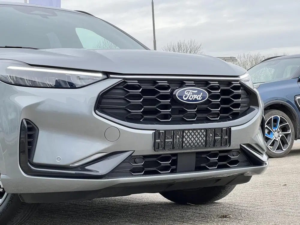 Ford Kuga 2.5 FHEV ST-Line 190pk uit 2025, foto 2