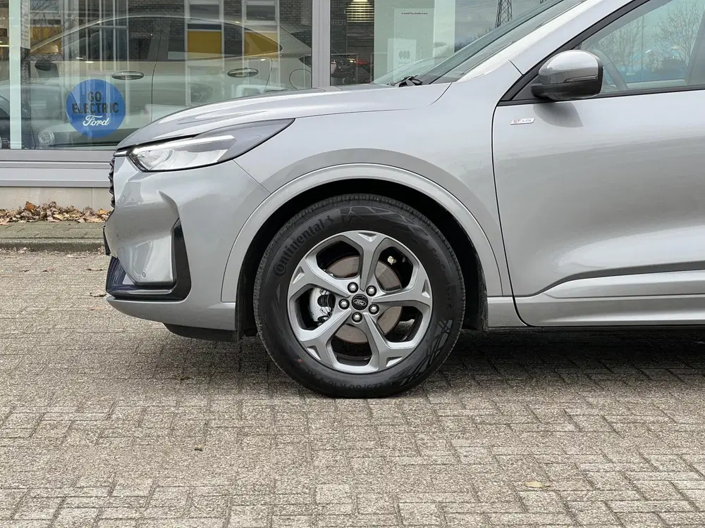 Ford Kuga 2.5 FHEV ST-Line 190pk uit 2025, foto 4