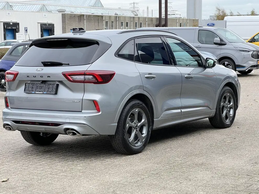 Ford Kuga 2.5 FHEV ST-Line 190pk uit 2025, foto 8