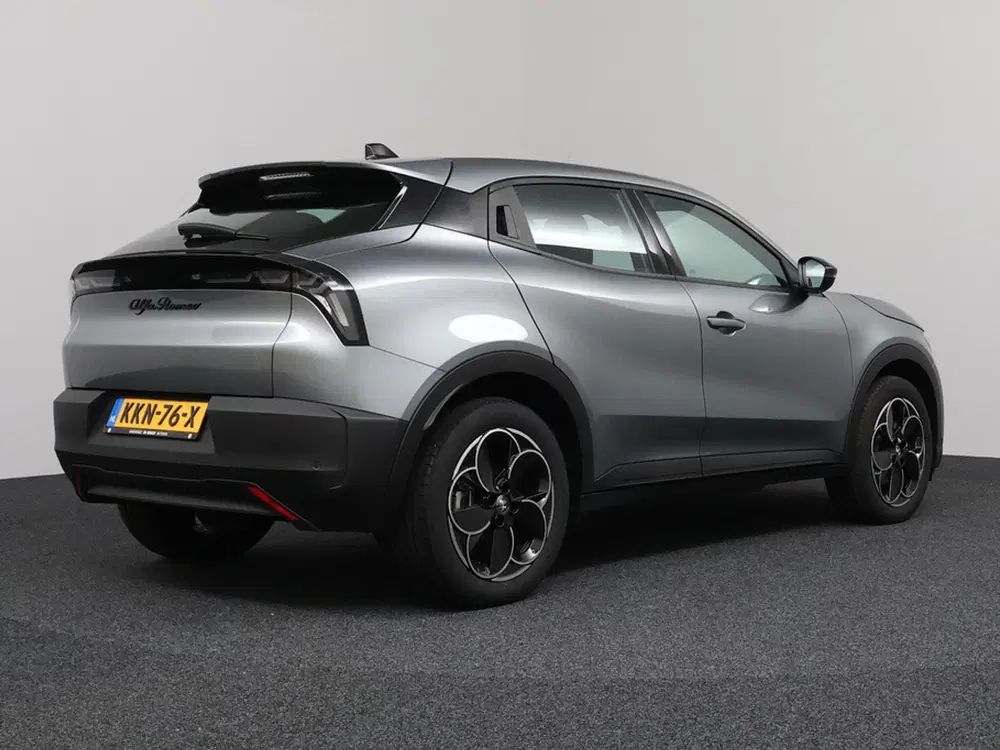 Alfa Romeo Junior Elettrica 54 kWh Climate control uit 2025, foto 2
