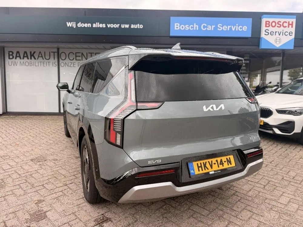 Kia EV9 Air 99.8 kWh uit 2025, foto 4