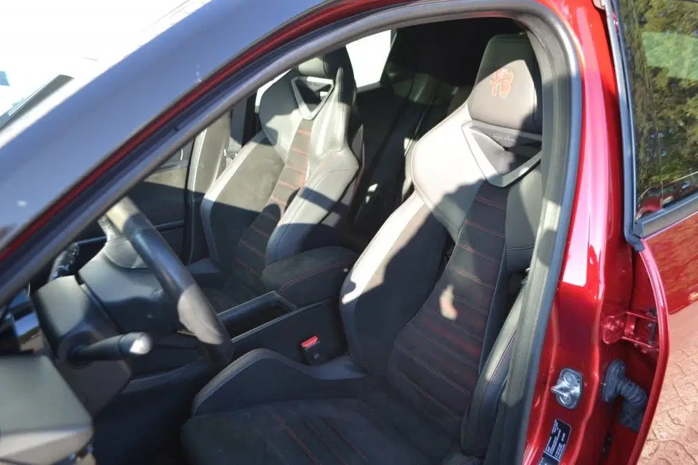 Alfa Romeo Junior Elet. Veloce 54 kWh uit 2025, foto 12
