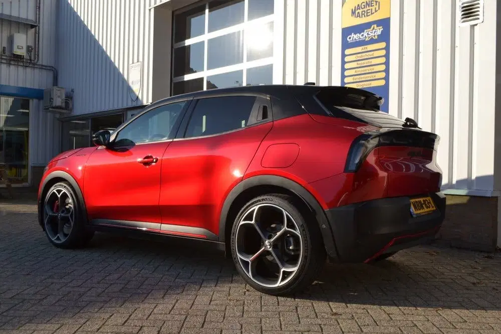 Alfa Romeo Junior Elet. Veloce 54 kWh uit 2025, foto 6