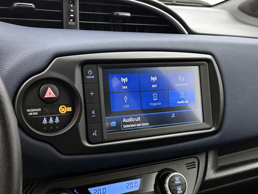 Toyota Yaris 1.5 Hybrid Bi-Tone (bj 2019 uit 2019, foto 7
