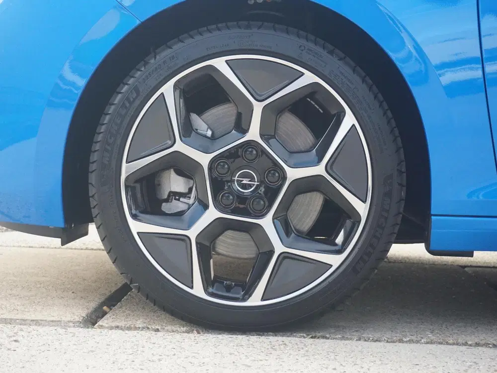 Opel Astra 1.6 Turbo Plug In Hybrid GS Leder Alcantar uit 2025, foto 7