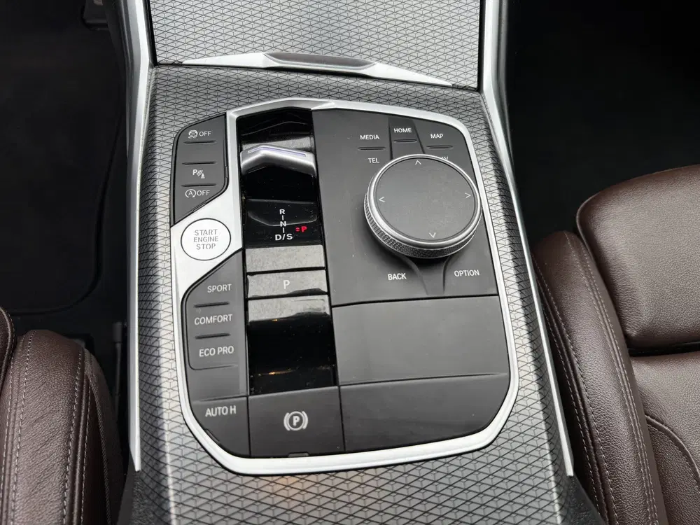 BMW 3-serie 3 Serie 318i M-Sport Automaat Climate Cont uit 2023, foto 14