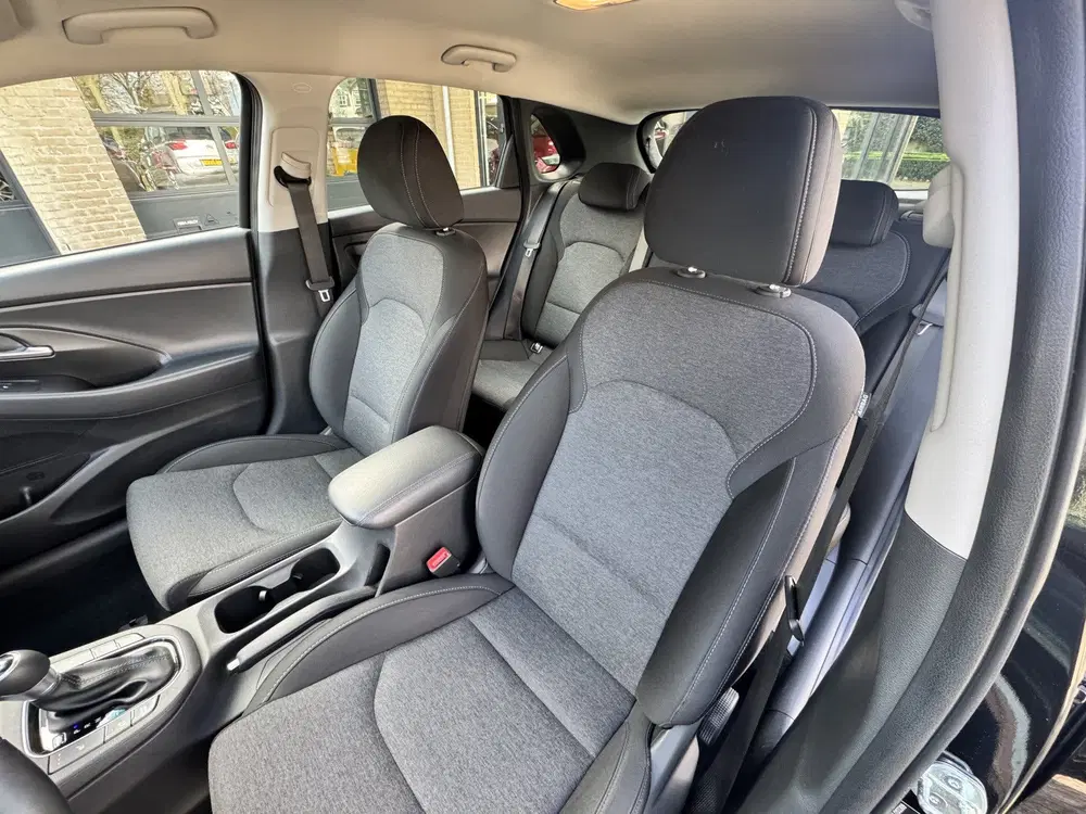 Hyundai i30 1.0 T-GDi MHEV Comfort Smart Automaat Navi uit 2023, foto 4