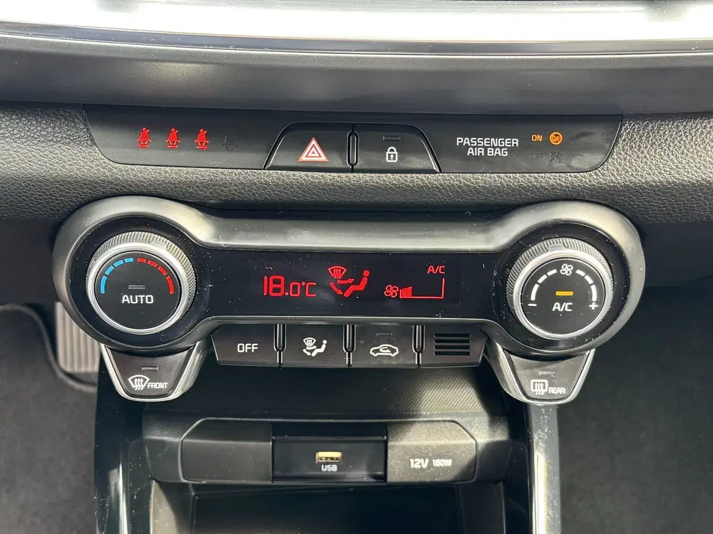 Kia Stonic 1.0 T-GDi MHEV DynamicLine Climate Control uit 2022, foto 12