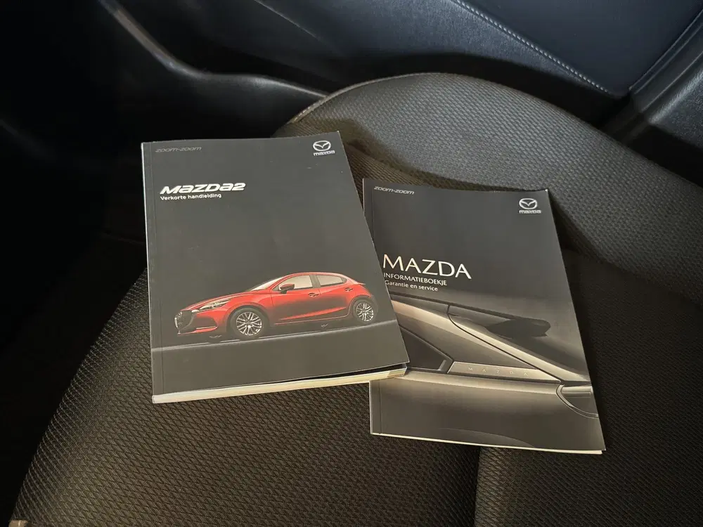 Mazda 2 1.5 Skyactiv-G Airco Navi Carplay (bj 2022 uit 2022, foto 11