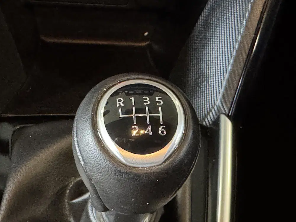 Mazda 2 1.5 Skyactiv-G Airco Navi Carplay (bj 2022 uit 2022, foto 13