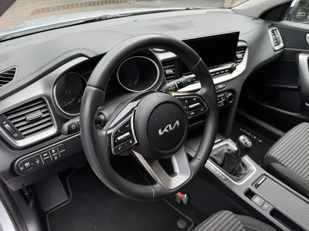 Kia Ceed 1.0 T-GDi DynamicLine Climate Control N uit 2024, foto 3