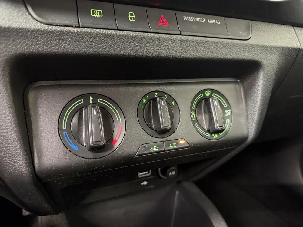 Skoda Fabia 1.0 TSI Business Edition uit 2022, foto 13