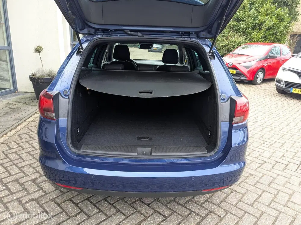 Opel Astra 1.5 CDTI Edition 2020 uit 2020, foto 11