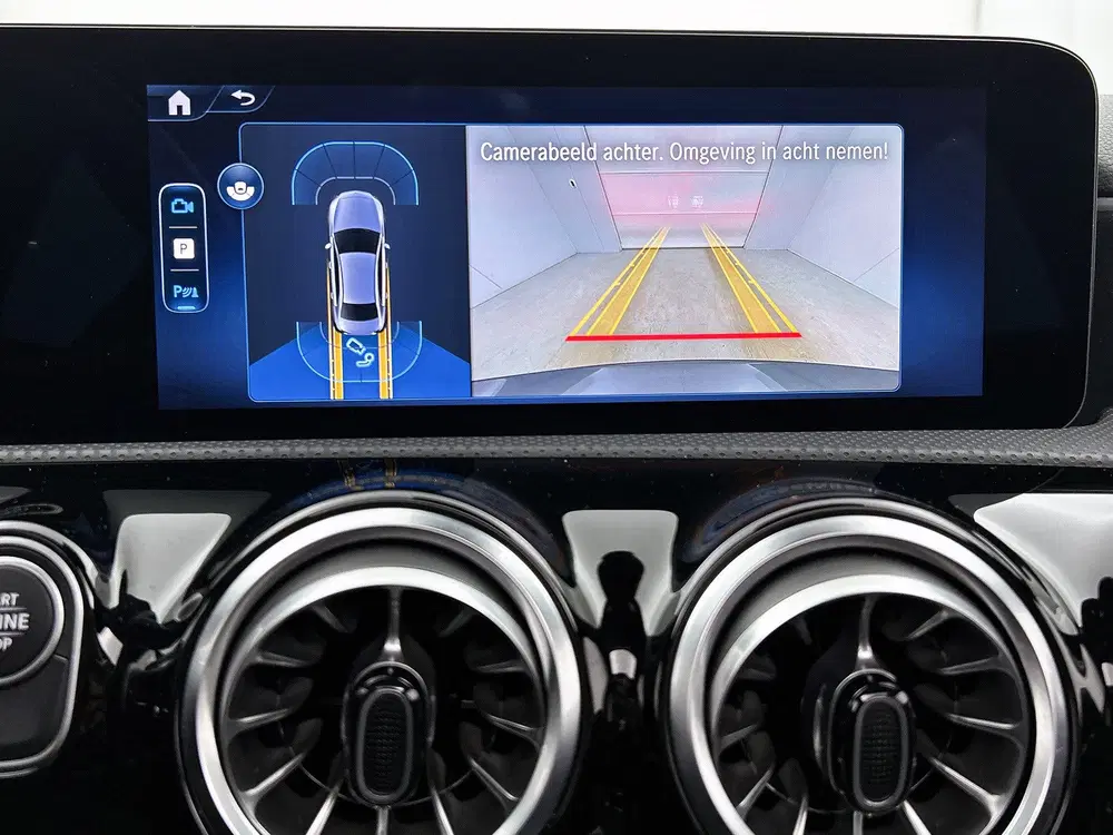 Mercedes-Benz A-Klasse 250 e Business Solution AMG uit 2025, foto 9