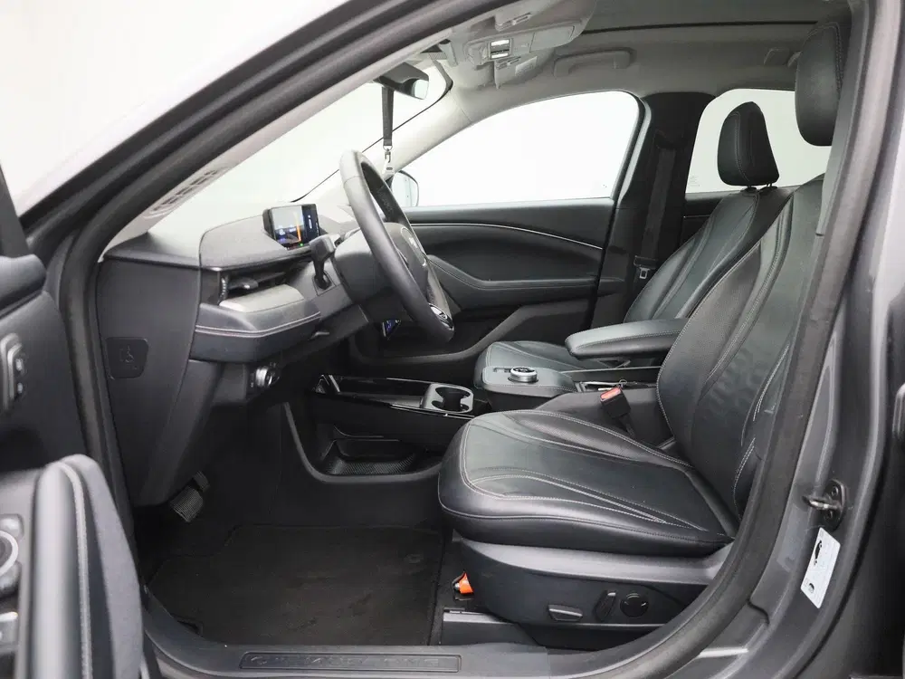 Ford Mustang Mach-E Extended Premium RWD 98 kWh Panorama dak uit 2021, foto 11