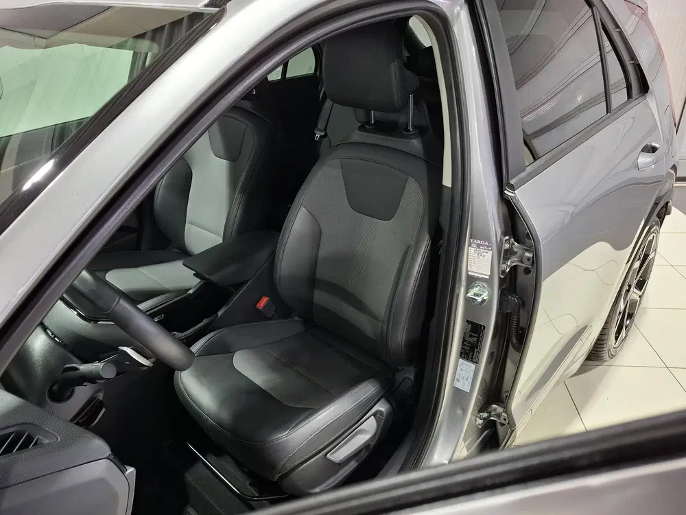Kia Niro 1.6 GDi Hybrid DynamicLine Trekhaak uit 2023, foto 2