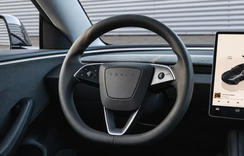 Tesla Model 3 Prem. L.R. AWD 78kWh uit 2024, foto 9