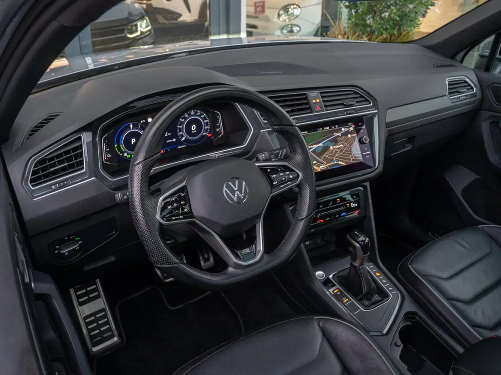 Volkswagen Tiguan 1.4 TSI eHybrid 245pk PHEV R-Line uit 2022, foto 11