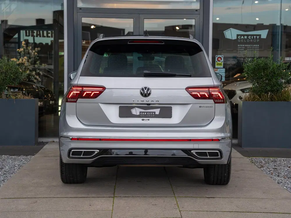 Volkswagen Tiguan 1.4 TSI eHybrid 245pk PHEV R-Line uit 2022, foto 4