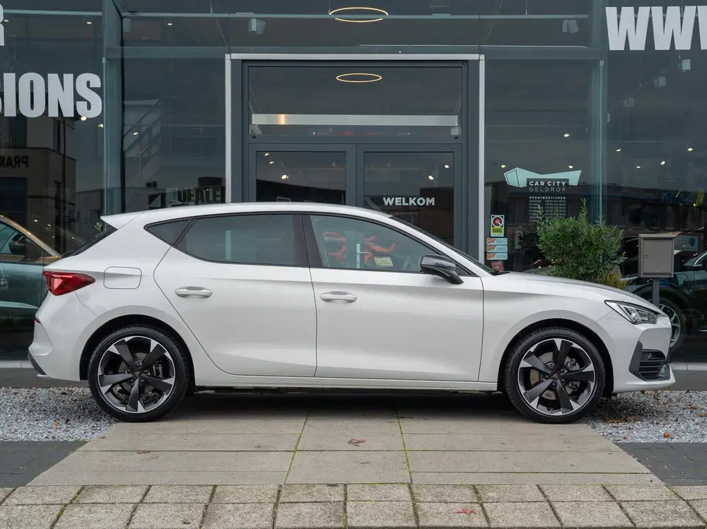 Cupra Leon 1.4 TSI eHybrid 204pk PHEV uit 2022, foto 2