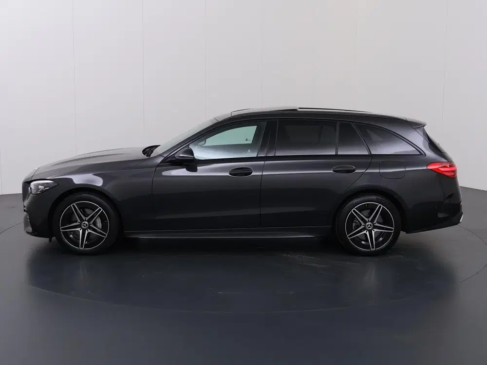 Mercedes-Benz C-Klasse 300 e AMG Line uit 2024, foto 5