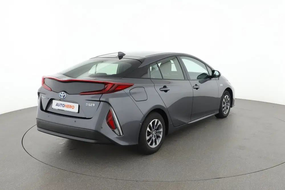 Toyota Prius 1.8 Plug-in Dynamic uit 2020, foto 6
