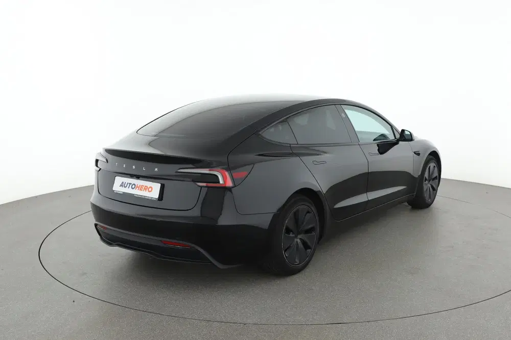 Tesla Model 3 RWD 60 kWh uit 2024, foto 6