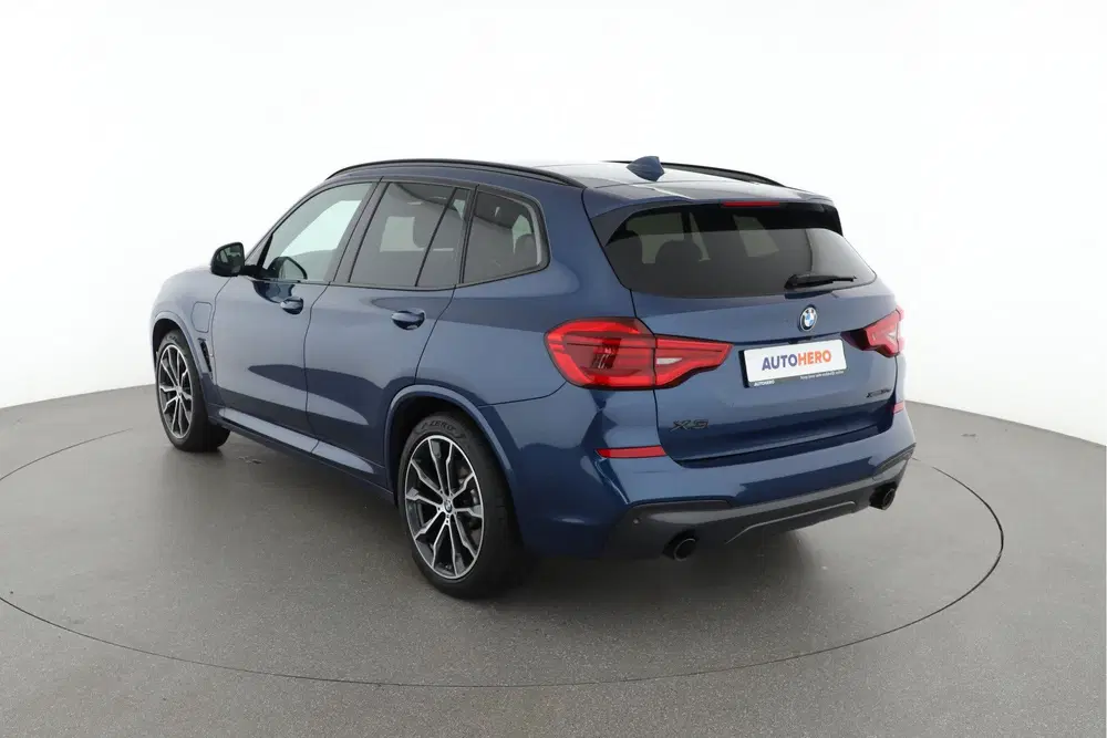 BMW X3 xDrive30e Executive uit 2020, foto 4