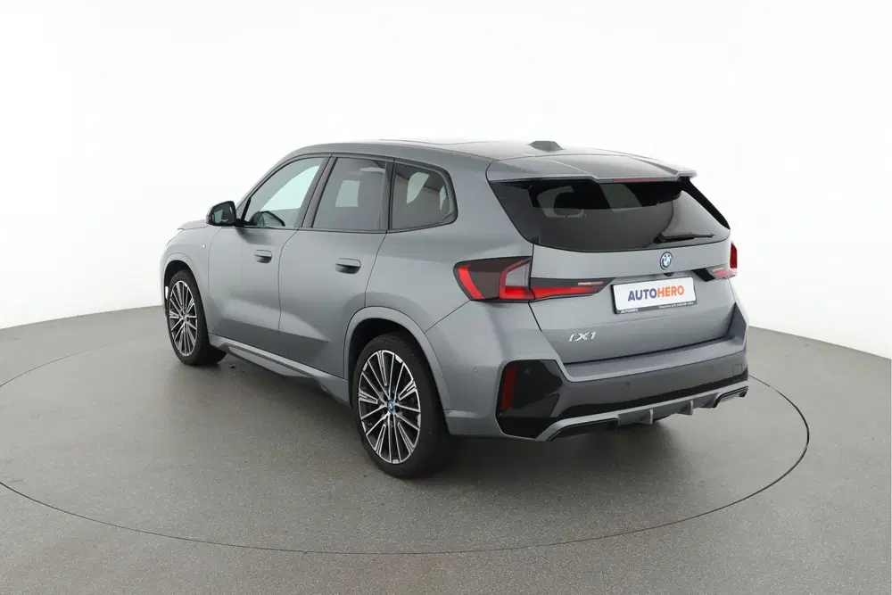 BMW iX1 xDrive30 Launch Edition 67 kWh JV86414 (bj uit 2023, foto 4