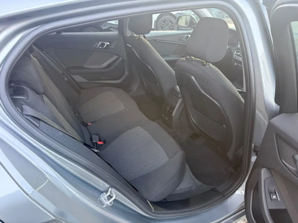 BMW 1-serie 118i (bj 2024 uit 2024, foto 11