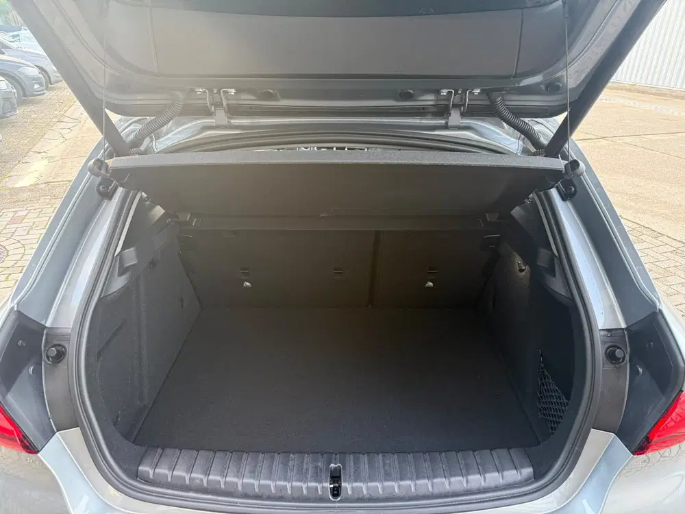 BMW 1-serie 118i (bj 2024 uit 2024, foto 13
