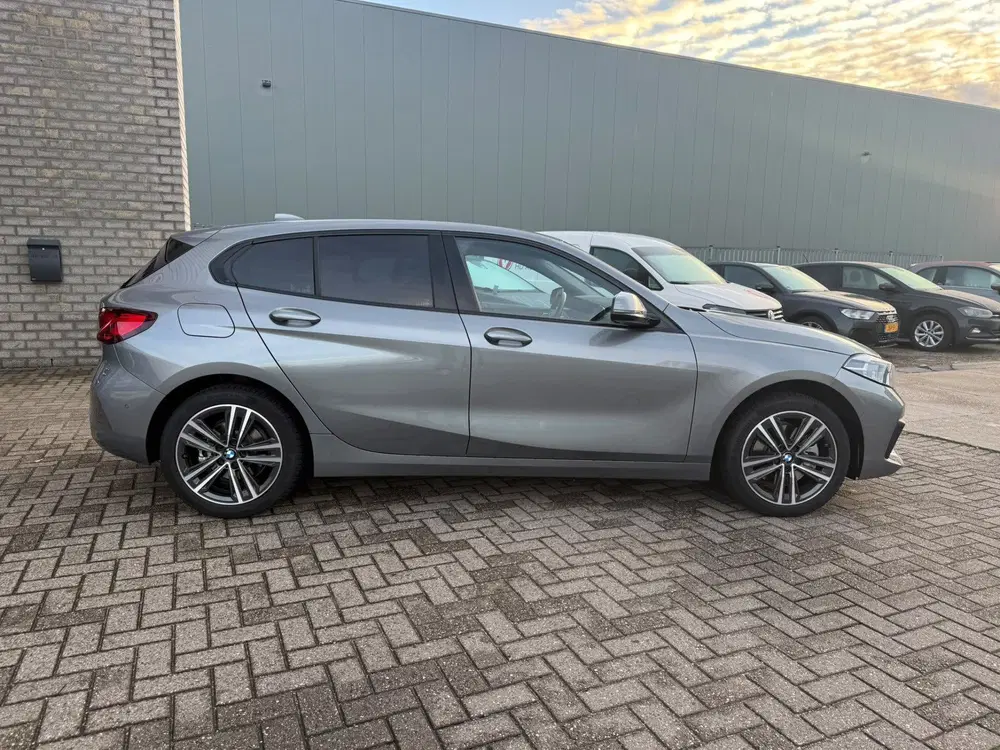 BMW 1-serie 118i (bj 2024 uit 2024, foto 6