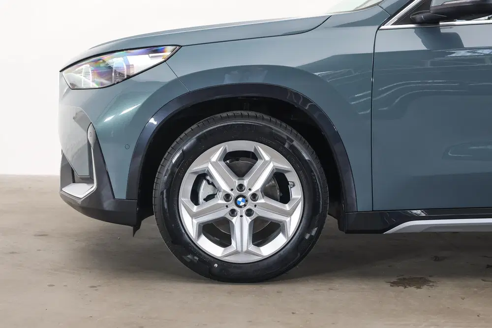 BMW iX1 eDrive20 xLine uit 2026, foto 4