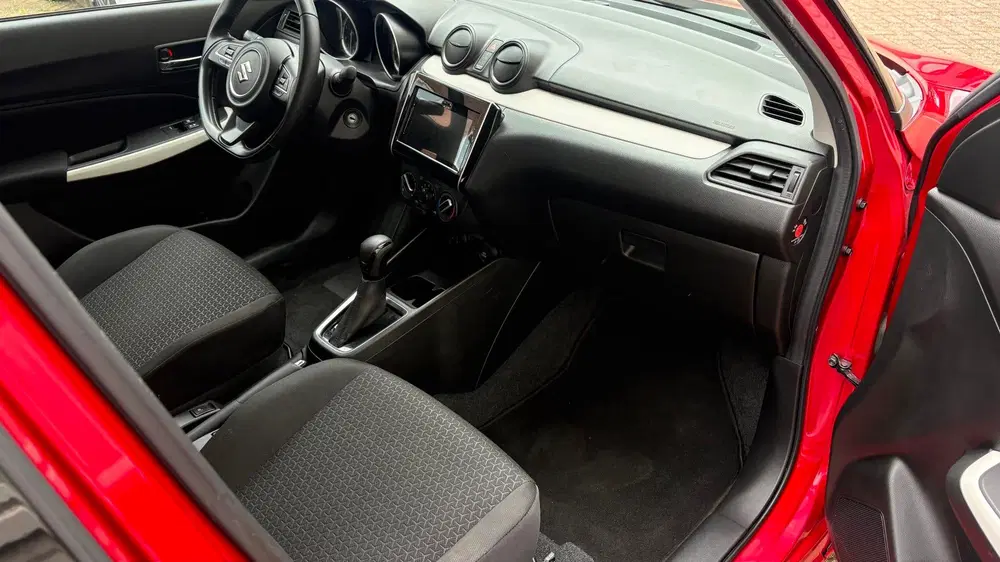 Suzuki Swift 1.2 Select Smart Hybrid uit 2021, foto 13