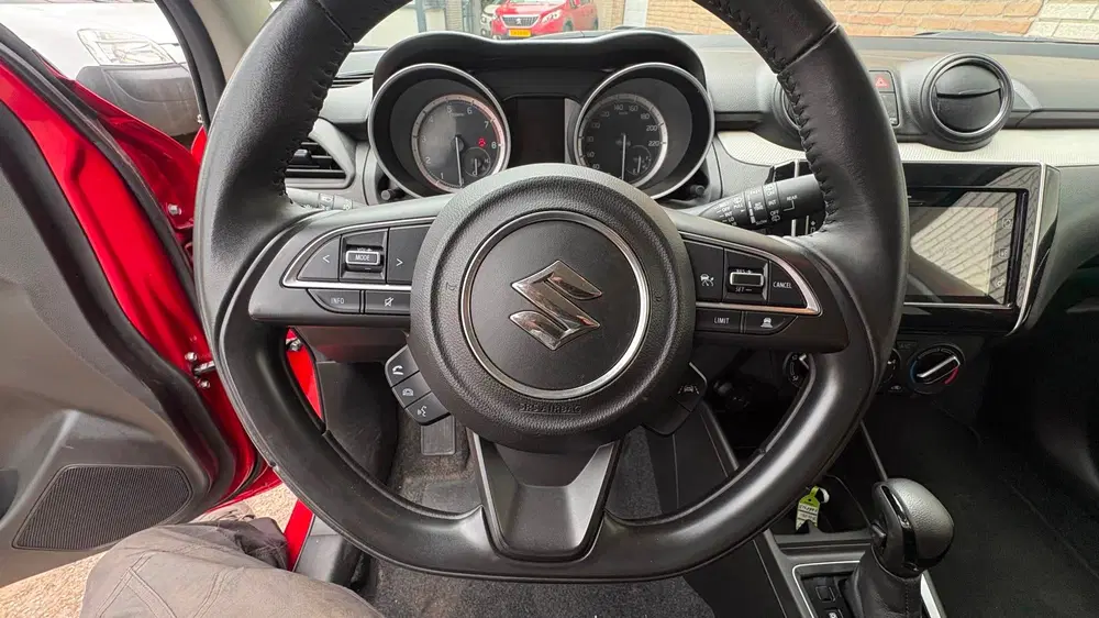 Suzuki Swift 1.2 Select Smart Hybrid uit 2021, foto 9