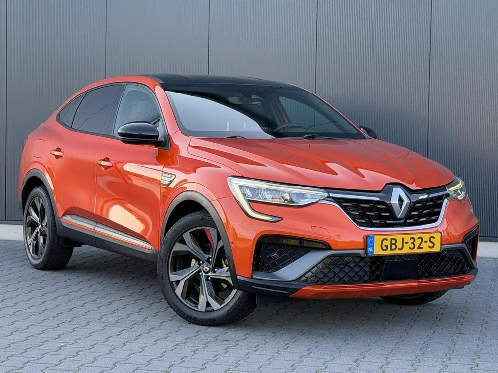 Renault Arkana 1.6 Hybrid 145 R.S. Line Leder uit 2022, foto 2
