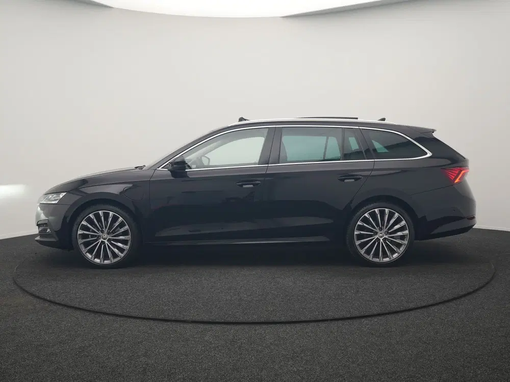Skoda Octavia 1.4 TSI iV PHEV Business Edition Plus PHEV uit 2021, foto 2