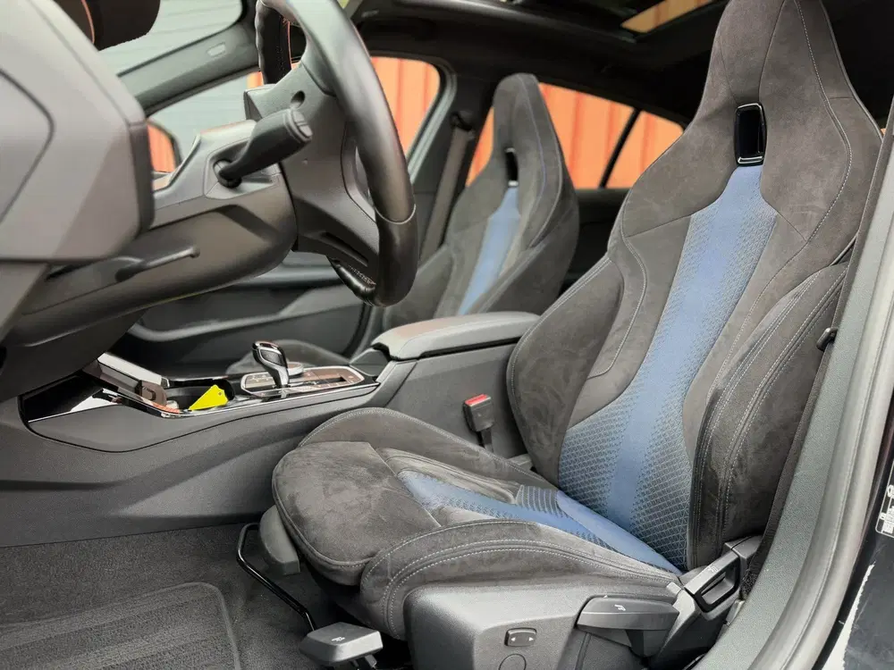BMW 1-serie 118i Introduction Edition M-Sport Pano Cam uit 2023, foto 6