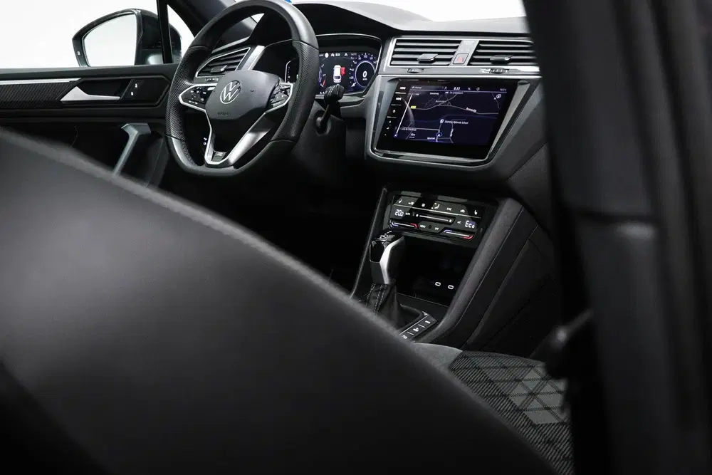 Volkswagen Tiguan 1.4 TSI eHybrid R-Line Business uit 2023, foto 12