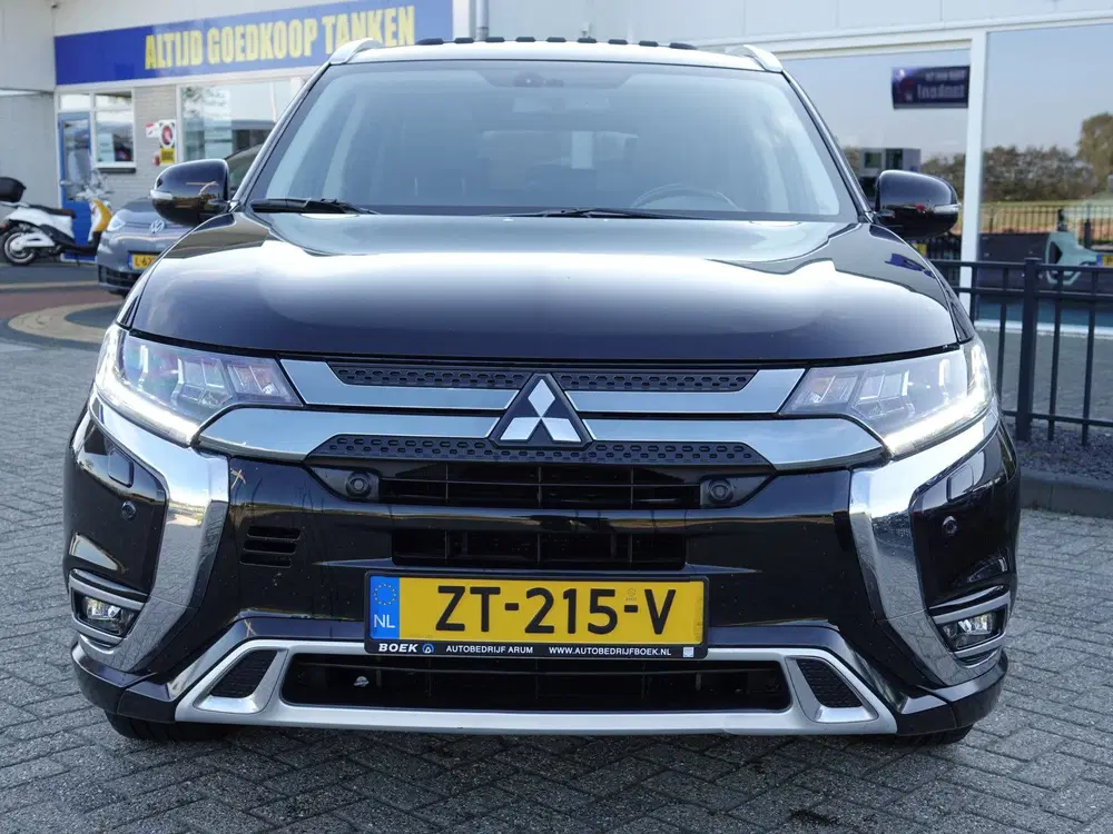 Mitsubishi Outlander 2.4 PHEV Intense+ H-LEER uit 2019, foto 11