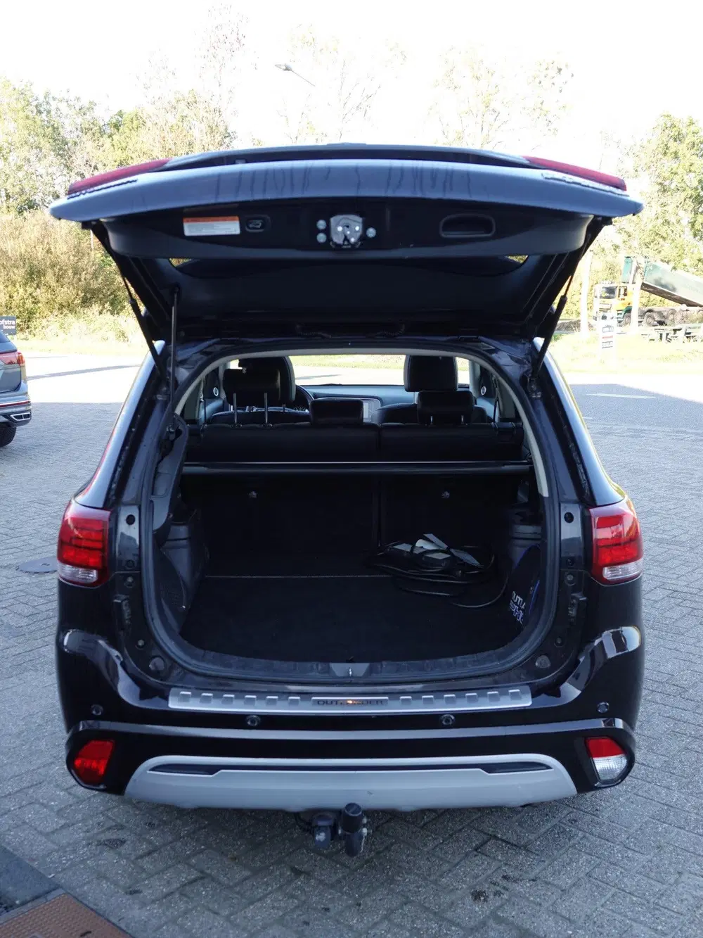 Mitsubishi Outlander 2.4 PHEV Intense+ H-LEER uit 2019, foto 8