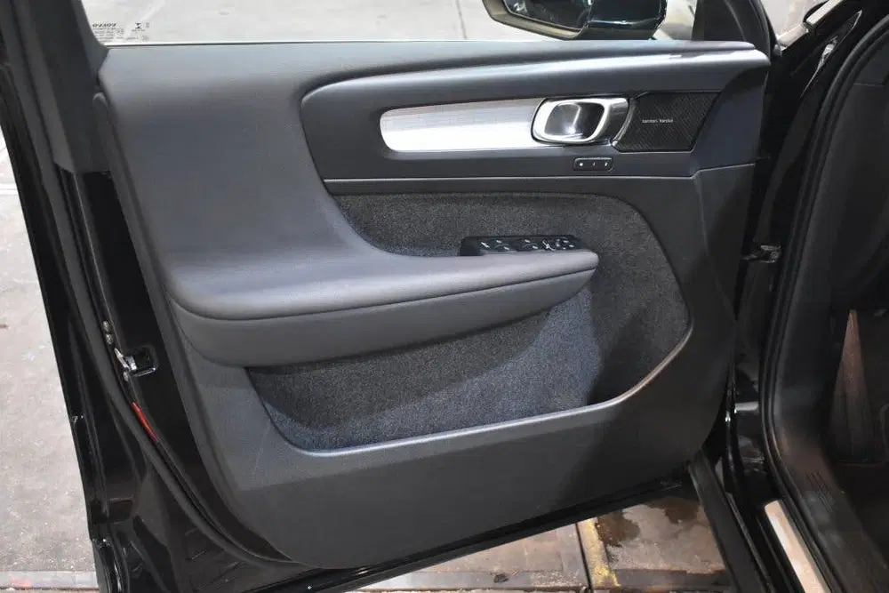 Volvo XC40 T4 211pk [Plug-In] Plus Bright uit 2022, foto 9