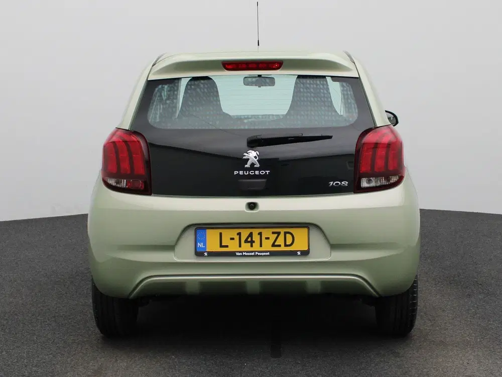 Peugeot 108 1.0 e-VTi Active uit 2021, foto 5